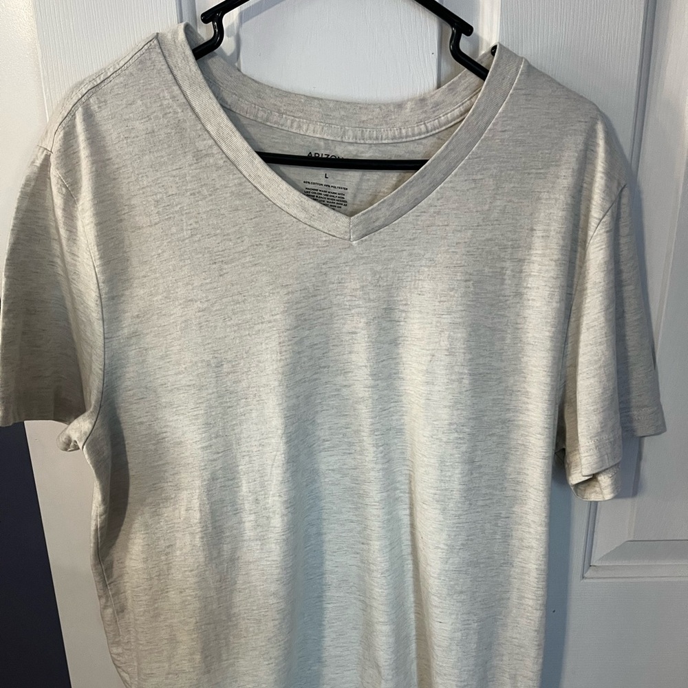 Arizona Jean Company Light Gray Short Sleeve Tee & Old Navy Light Pink Shirt